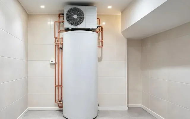 Chauffe-eau thermodynamique à Fribourg : prix et aides en 2026